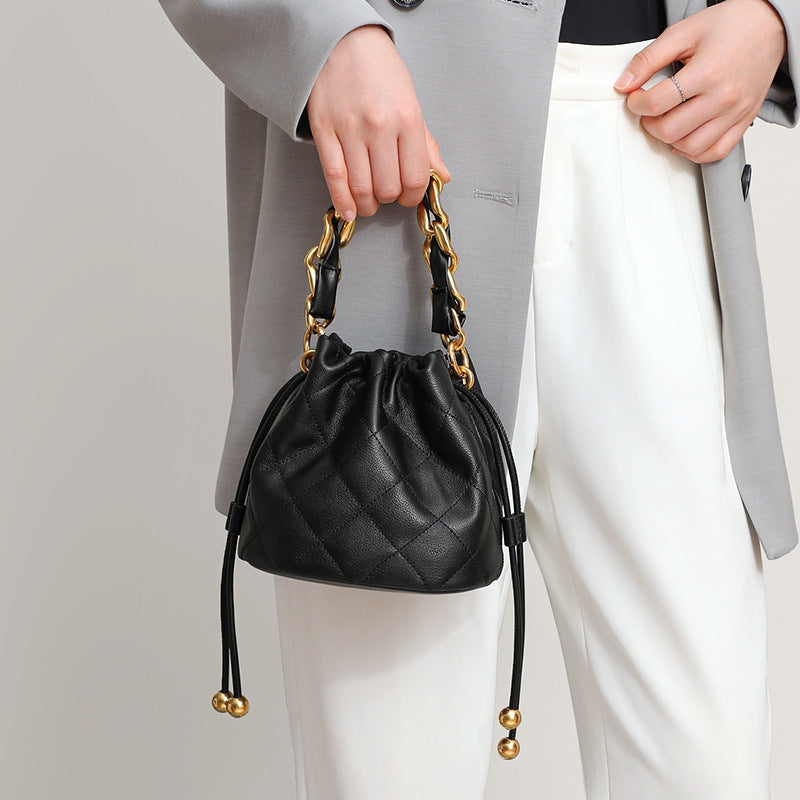 Luxury Chain Drawstring Shoulder Bag