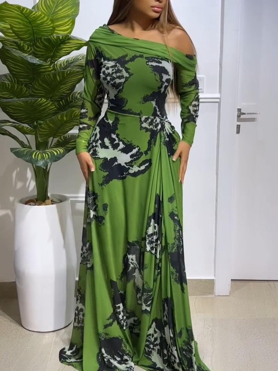 Elegant Long Sleeve Green Maxi Dress
